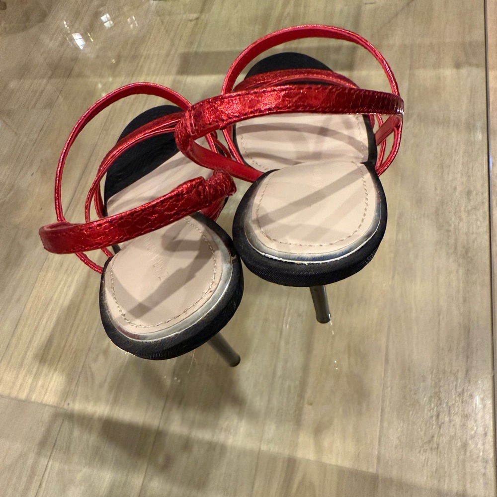 Zara Elegant Red and Black Strappy Heels - Picture 2 of 3